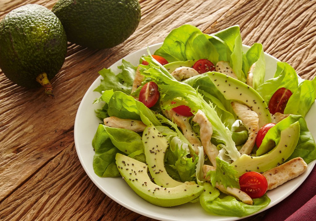 salada_de_frango_com_abacate Salada de frango com abacate