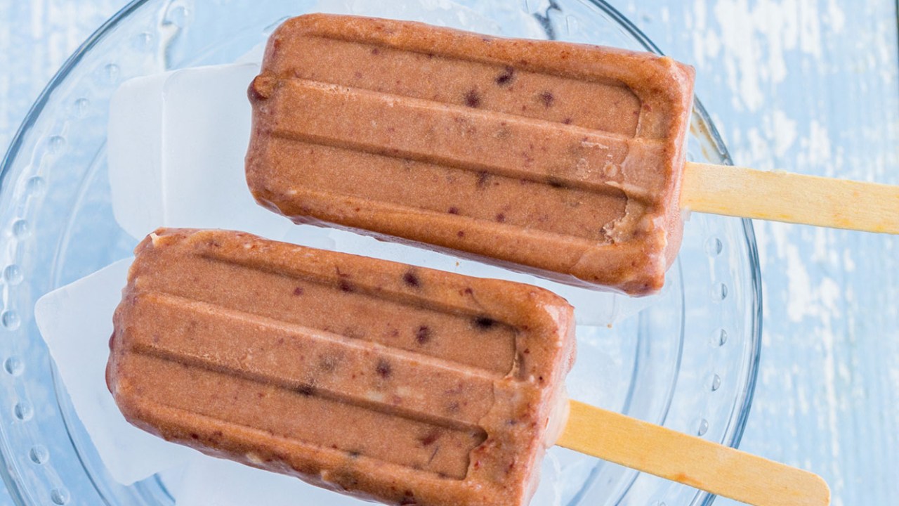 Sorvete de chocolate com whey protein