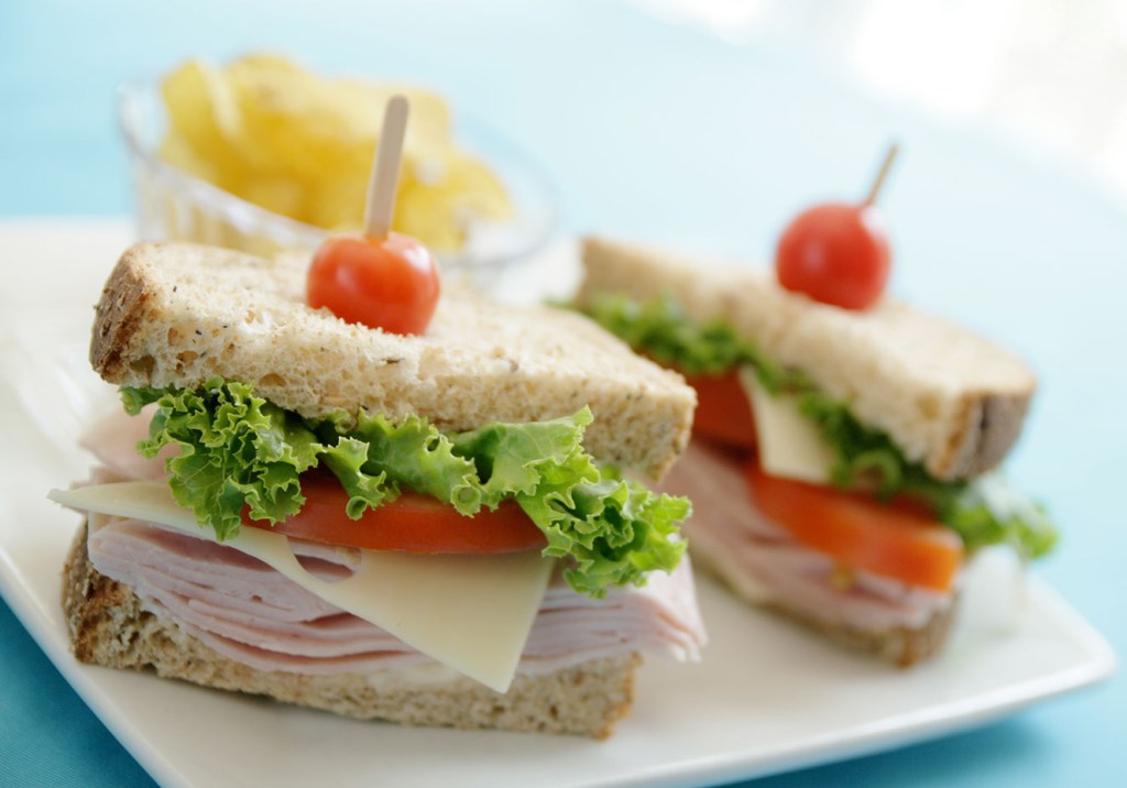 6 alimentos que parecem saudáveis, mas são carregados em sódio