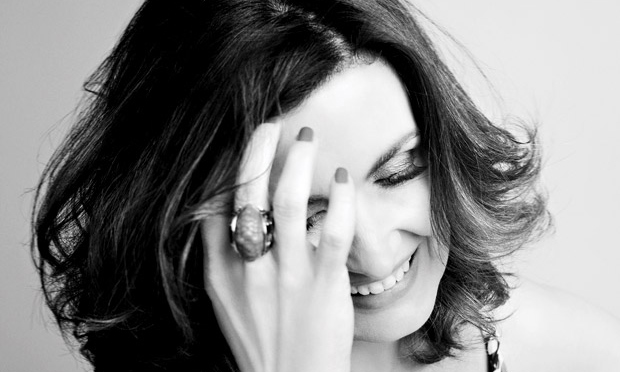 Fátima Bernardes: massagem, hidratação e proteção são uns de seus segredos