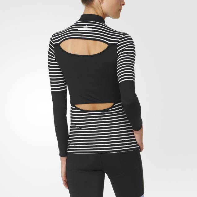 <span>Camiseta, Adidas by Stella Mccartney, R$ 700*</span>
<em>*Preço pesquisado em dezembro de 2016</em> <span>Camiseta, Adidas by Stella Mccartney, R$ 700*</span>
<em>*Preço pesquisado em dezembro de 2016</em>