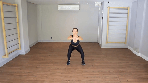 treino-6-minutos-perna-bumbum Agachamento profundo