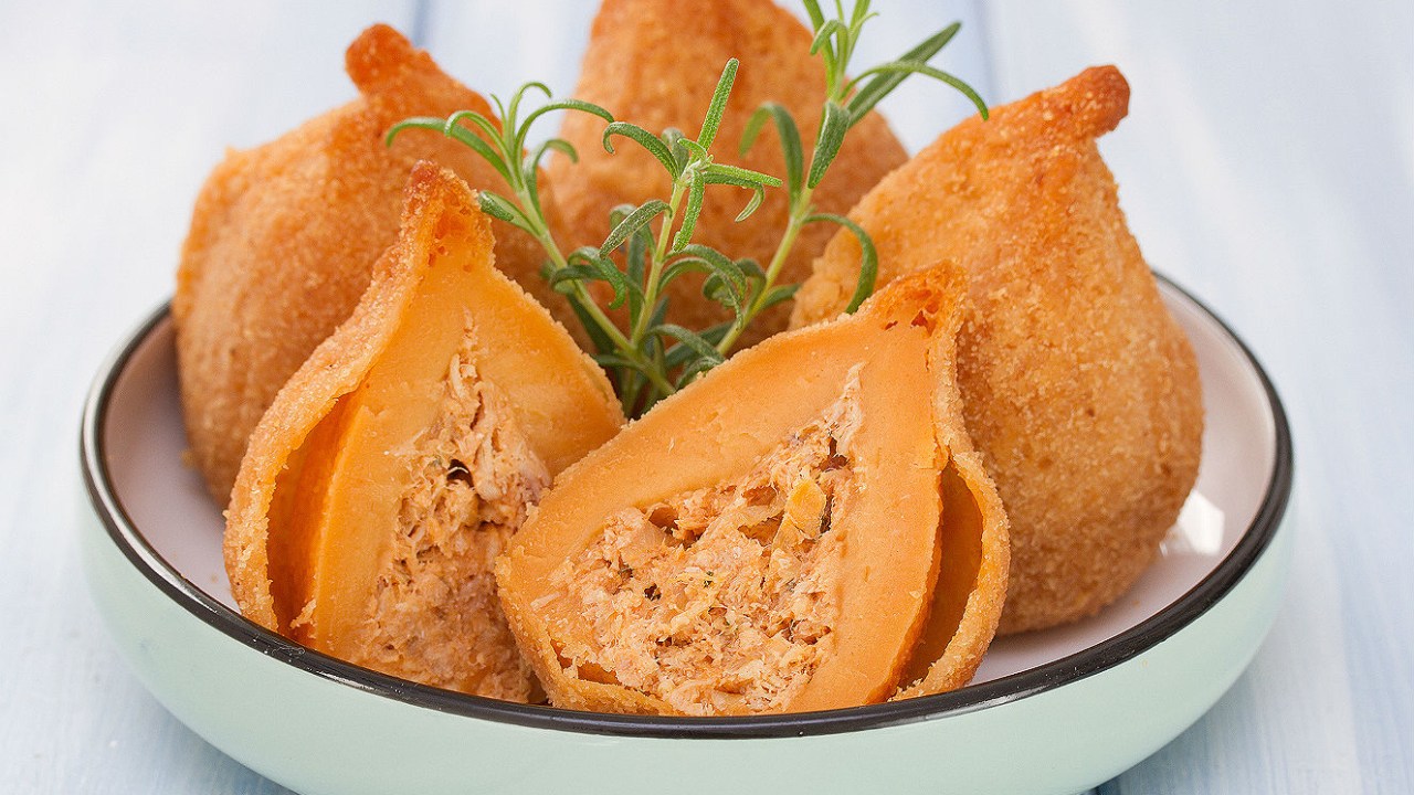 Coxinha de frango saudável