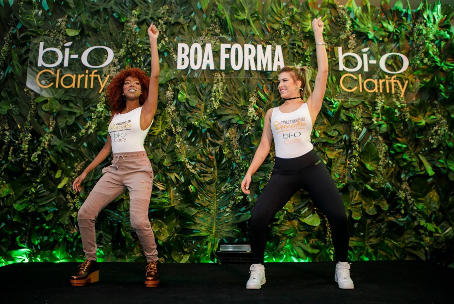 Lellêzinha e Lorena ensinaram o passinho para os convidados. Lellêzinha e Lorena ensinaram o passinho para os convidados.