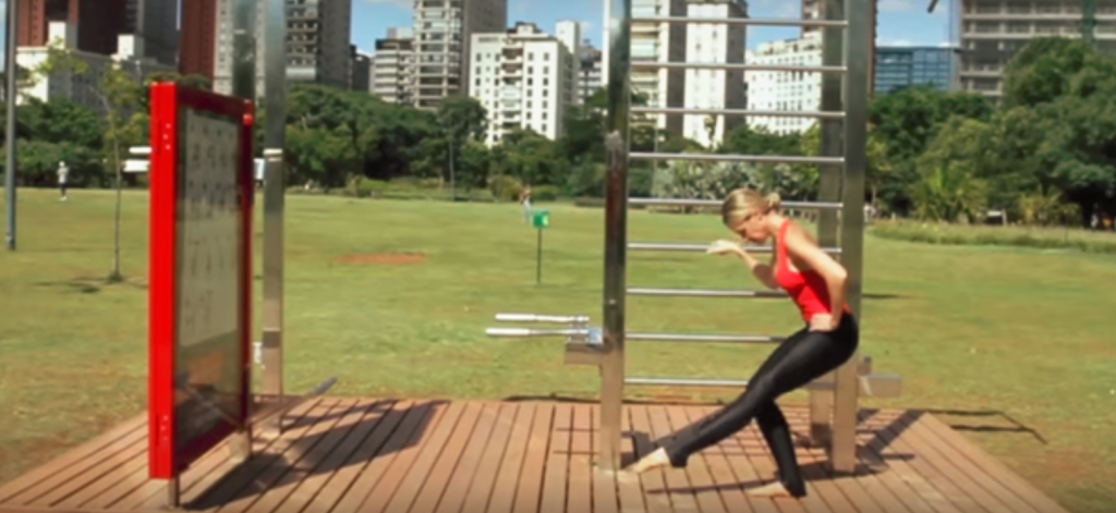 Exercícios poderosos de ballet fitness para fortalecer o bumbum