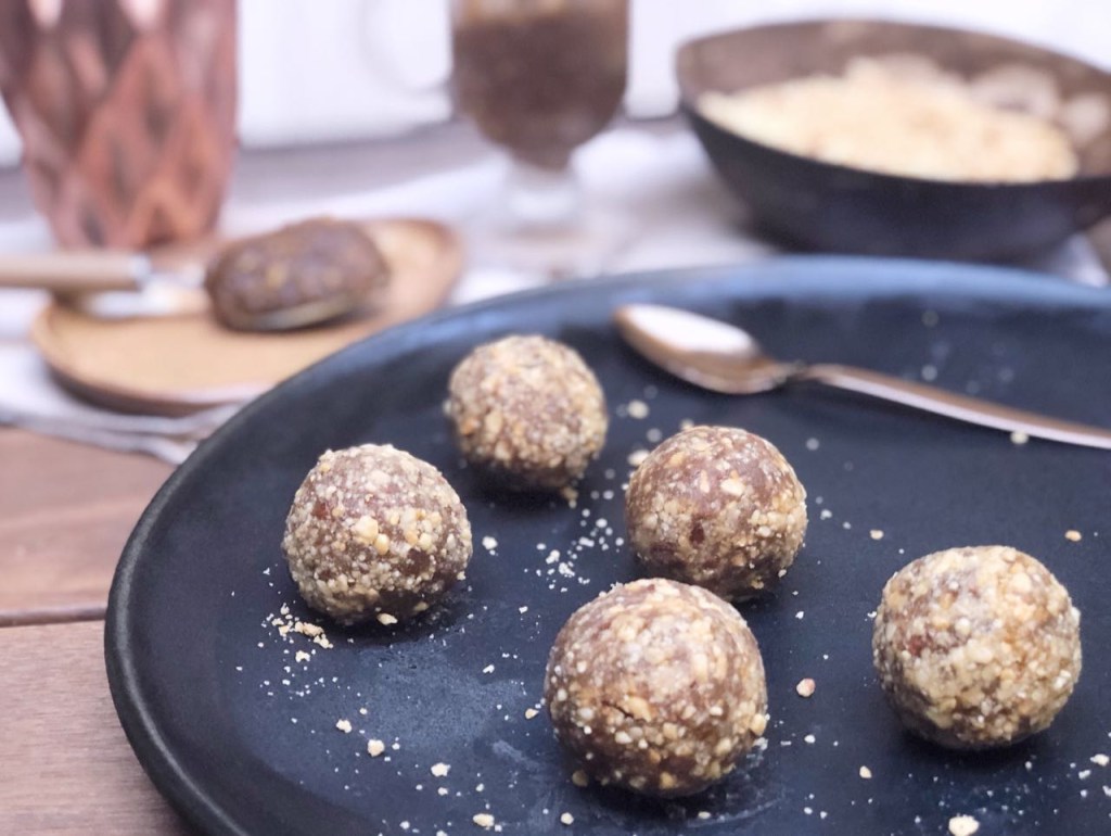 Esta receita de brigadeiro de caramelo e paçoca é funcional e vegana