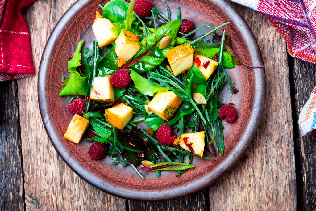 Primavera: Receitas de saladas e sucos que são a cara da estação
