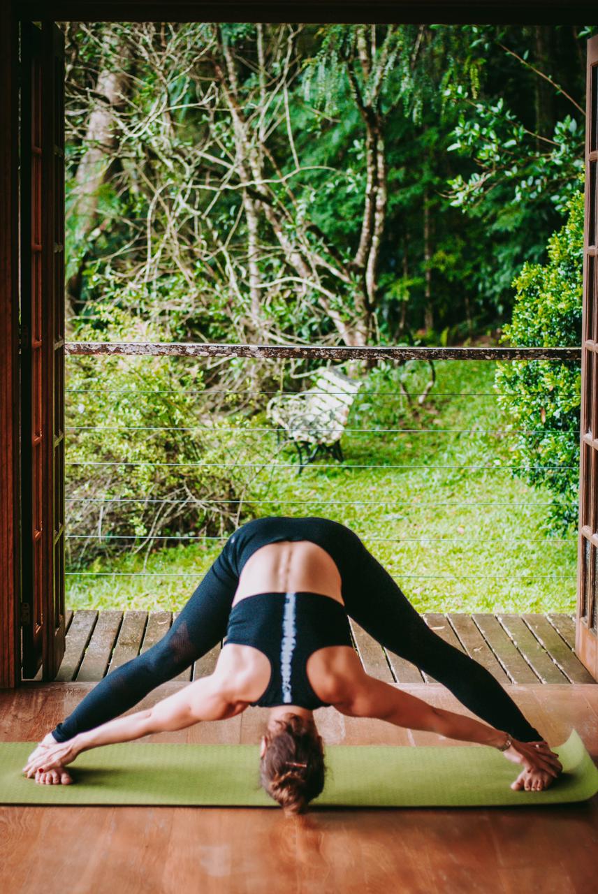 Sukshma Vyayama Sukshma Vyayamapowered by Naam, como ensinado por Dr Levry: sequência conhecida como yoga da imortalidade é ensinada por Giu Bergamo