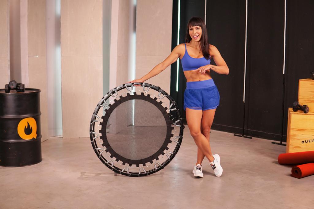 Carol Borba lança o programa Jump Hiit 3