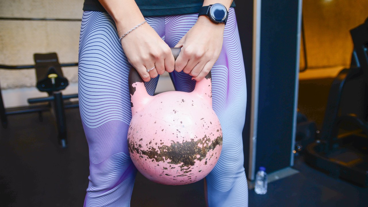 kettlebell swing