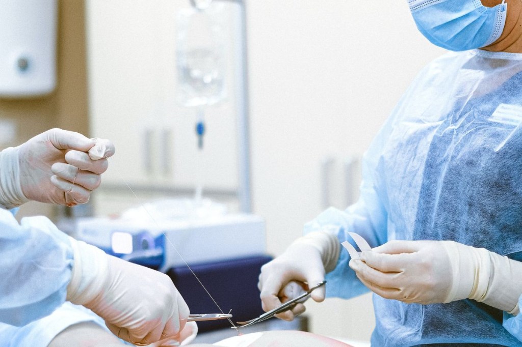 Pacientes com diabetes podem fazer cirurgia plástica?