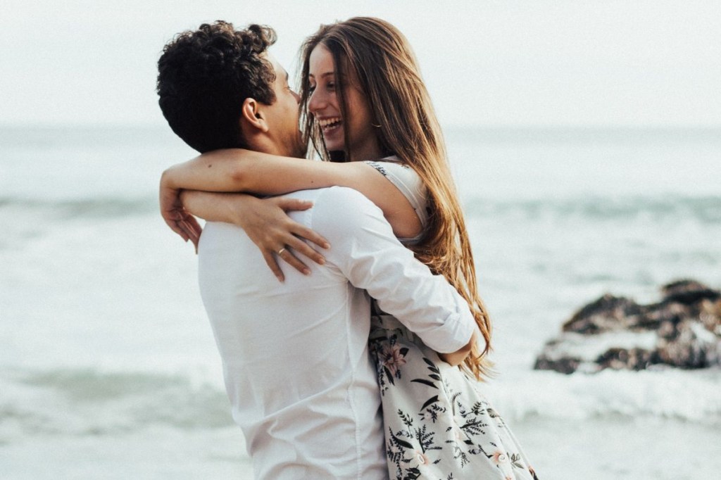 Mindfulness e amor: estudo mostra que a prática melhora os relacionamentos