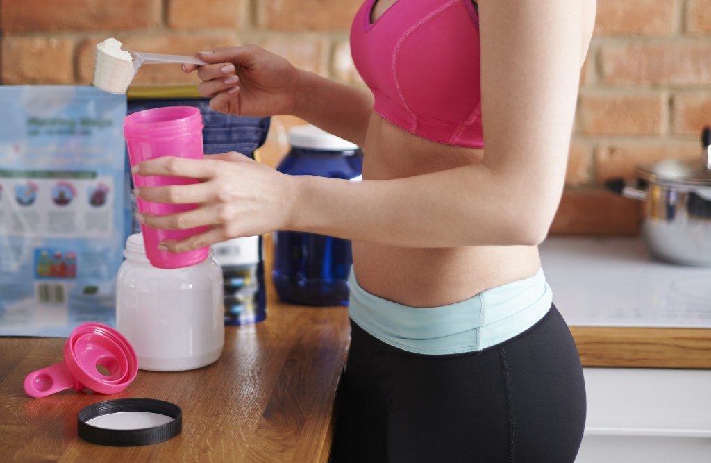 Tudo sobre whey protein: o que é, para que serve, como escolher e mais
