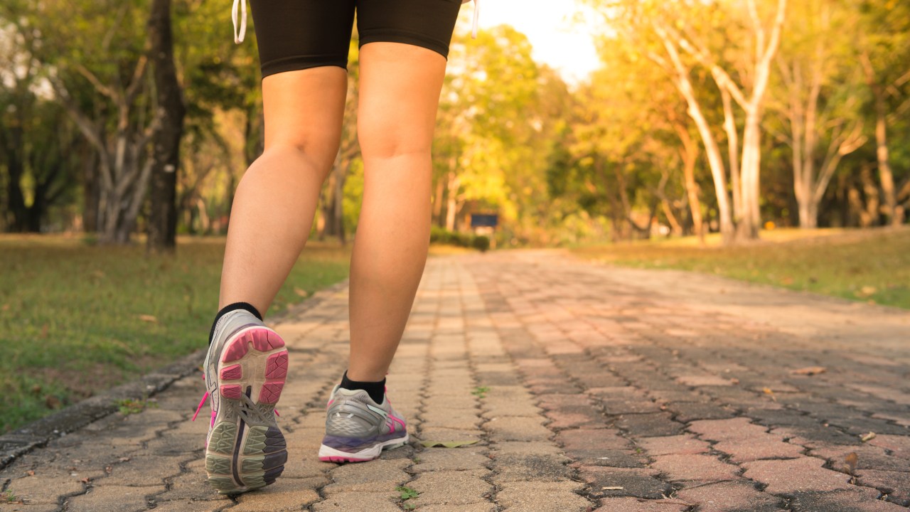 Veja quais são os melhores exercícios para amenizar os sintomas do lipedema