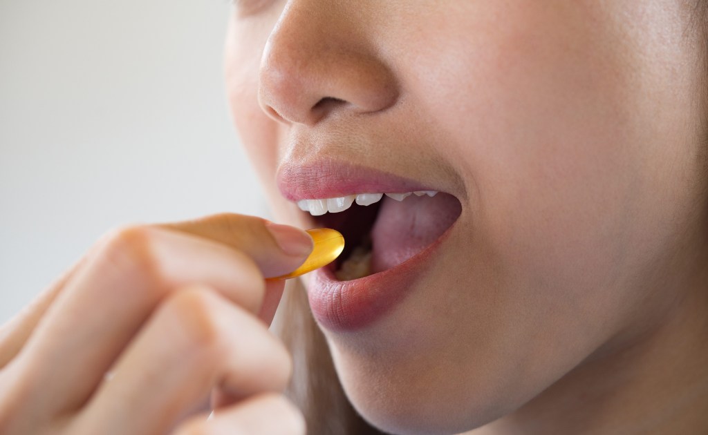 Vitamina B12: como esse nutriente pode benefícios e riscos para a sua pele