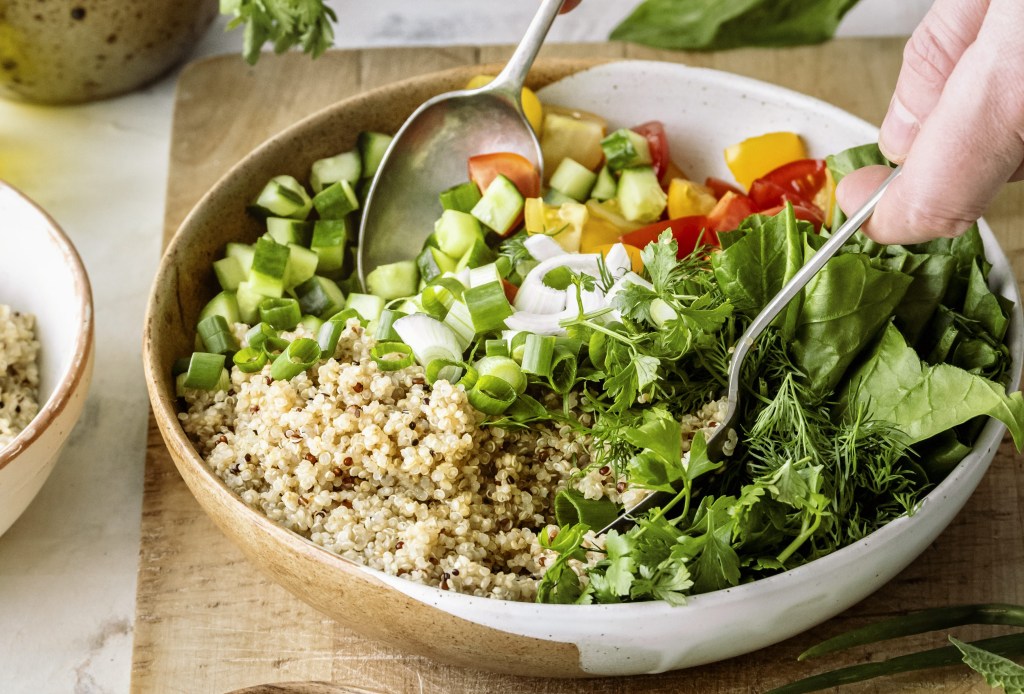 Como virar vegano? Nutricionista ensina a adaptar a rotina alimentar