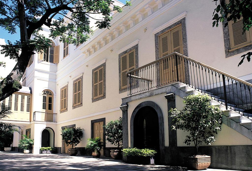 17376544 Windsor Hotel