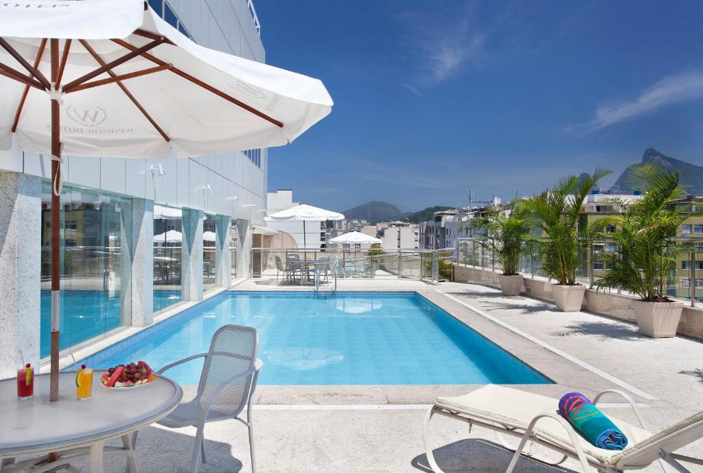 17377493 Windsor Hotel