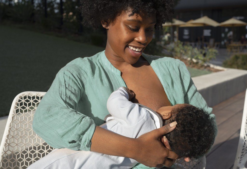 Emagrecer na amamentação: afinal, acontece com todas as mulheres?