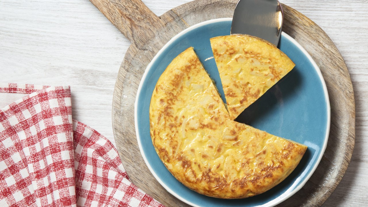 Veja como fazer a torta de palmito vegana
