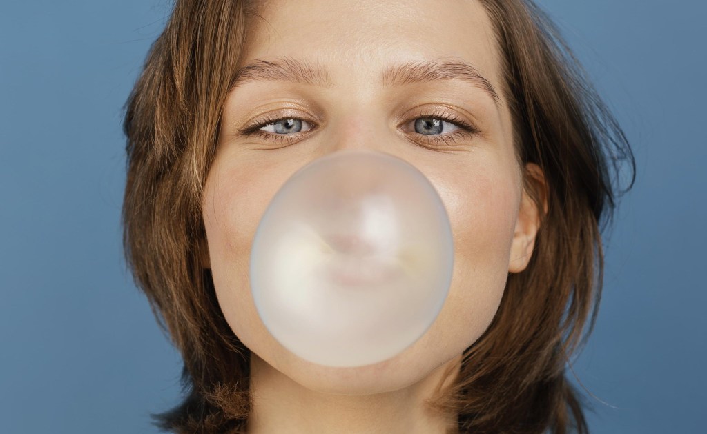 Chiclete realmente ajuda a combater o mau hálito?