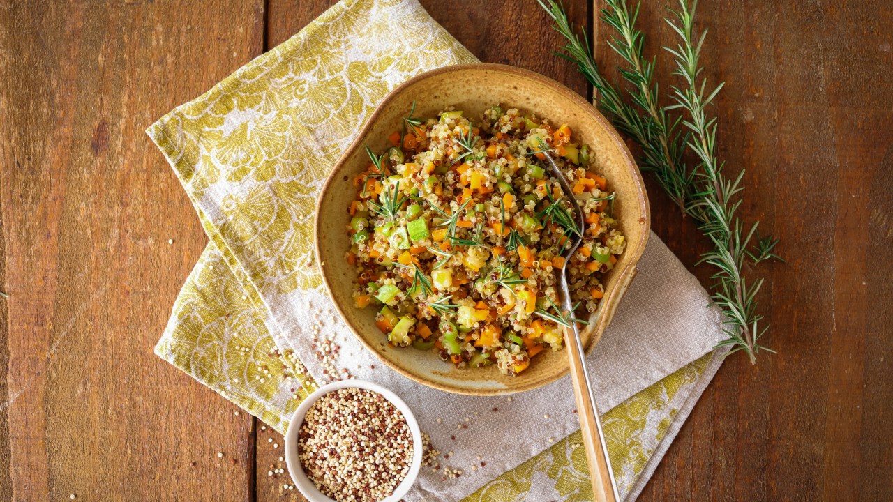 Aprenda a fazer couscous de quinoa