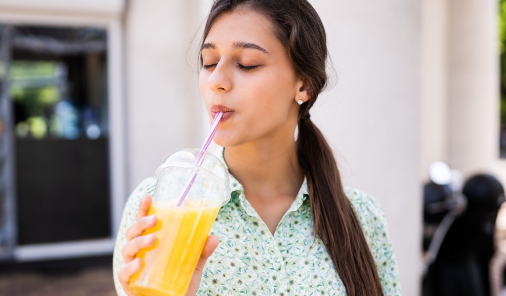 5 bebidas boas para o cérebro, segundo nutrólogo