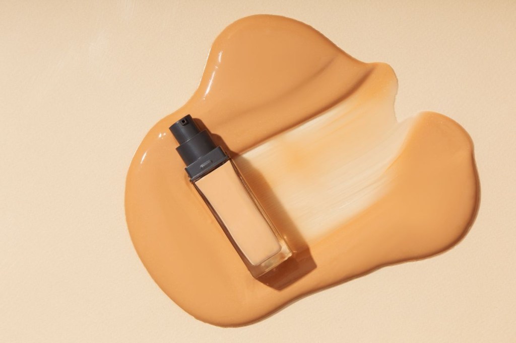 Dicas indispensáveis para escolher a base ideal para pele oleosa