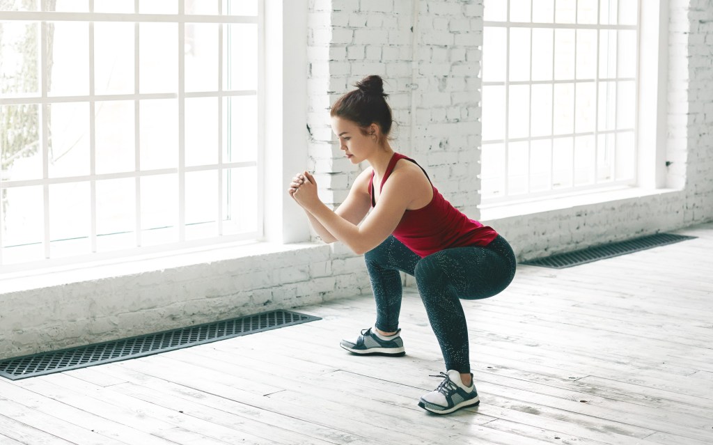 7 exercícios essenciais para tonificar os glúteos e reforçar a saúde