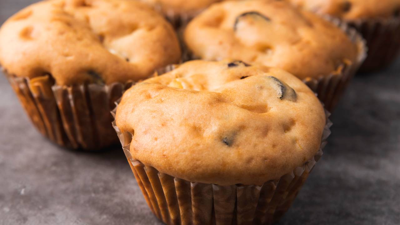 Veja como fazer o muffin salgado em casa