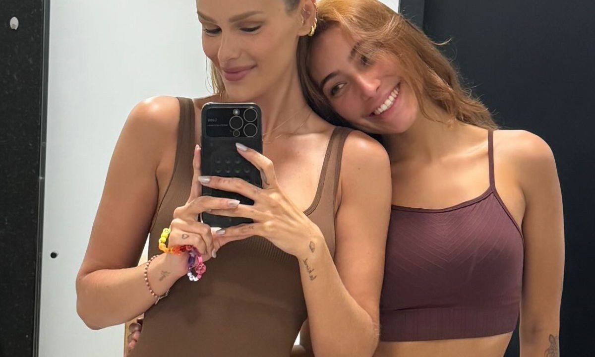 Yasmin Brunet e Vanessa Lopes malham juntas