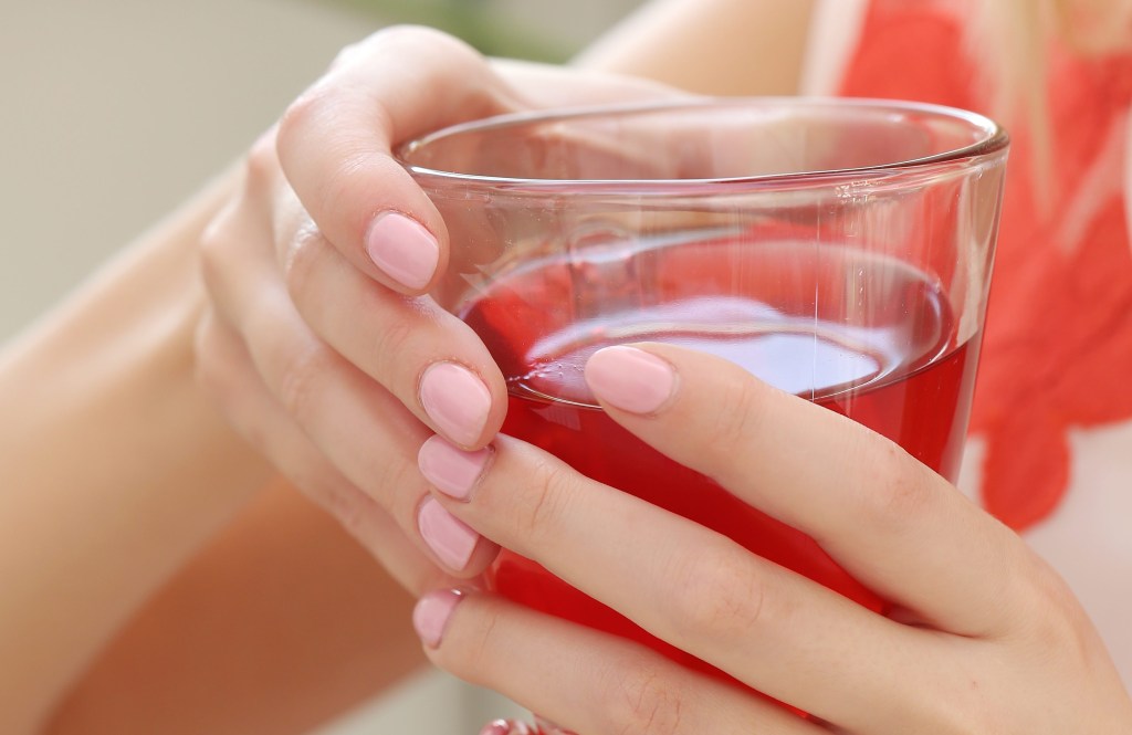 Descubra 3 chás termogênicos que aceleram a queima de gordura de forma saudável