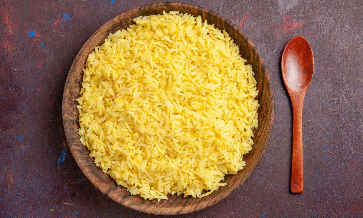 beneficios do arroz com açafrão