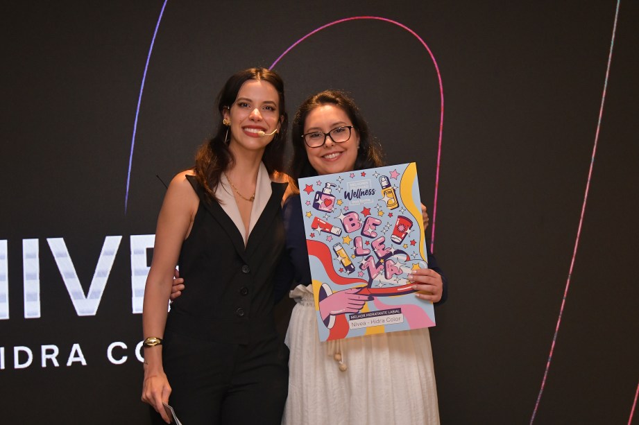 Larissa Serpa, editora-chefe de Boa Forma, e Priscila Garcia, Gerente de Marketing de BDF NIVEA BRASIL |