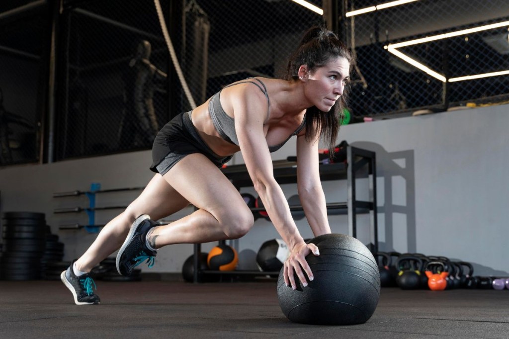 Hyrox ou Crossfit: qual treino é melhor para você?