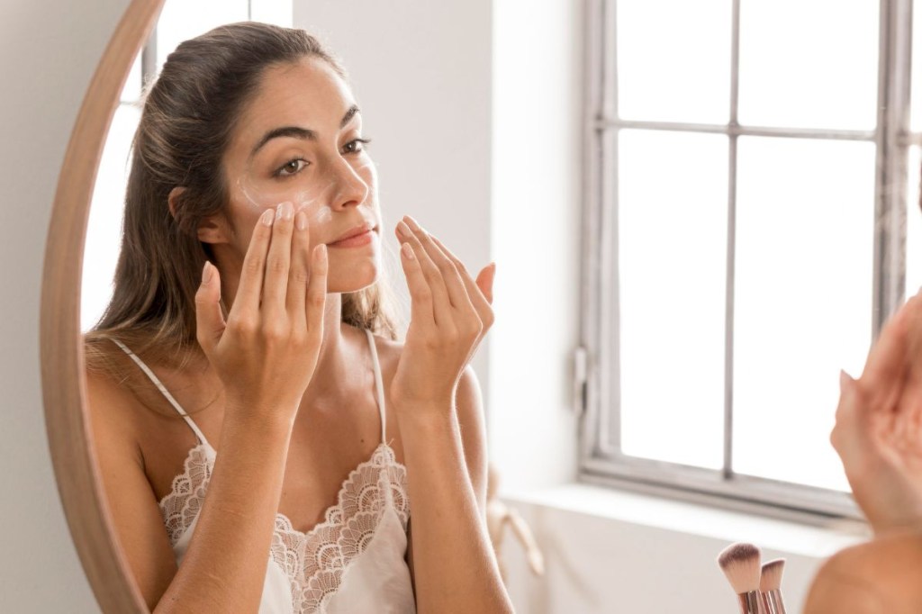 Como clarear manchas na pele: 5 dicas práticas e eficazes