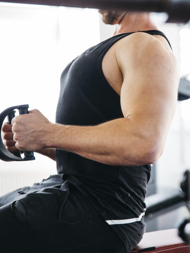 cropped-man-working-out-gym.jpg